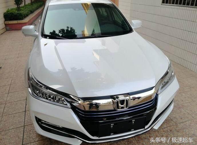 混动版雅阁提车记！百公里耗油5个多！4S店：这款不会烧机油！