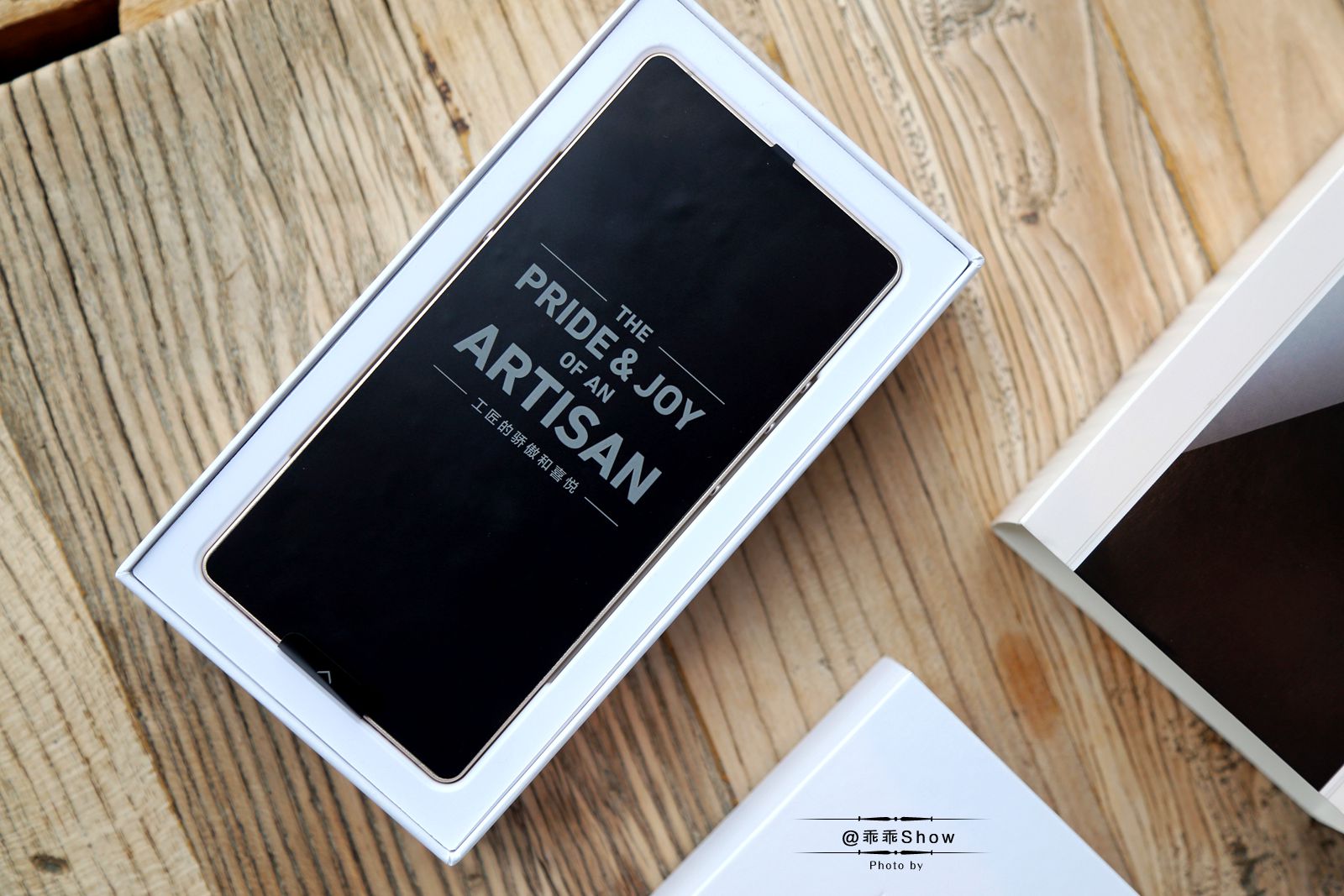 坚果3发布会刘海屏视频,坚果3现在值得买吗