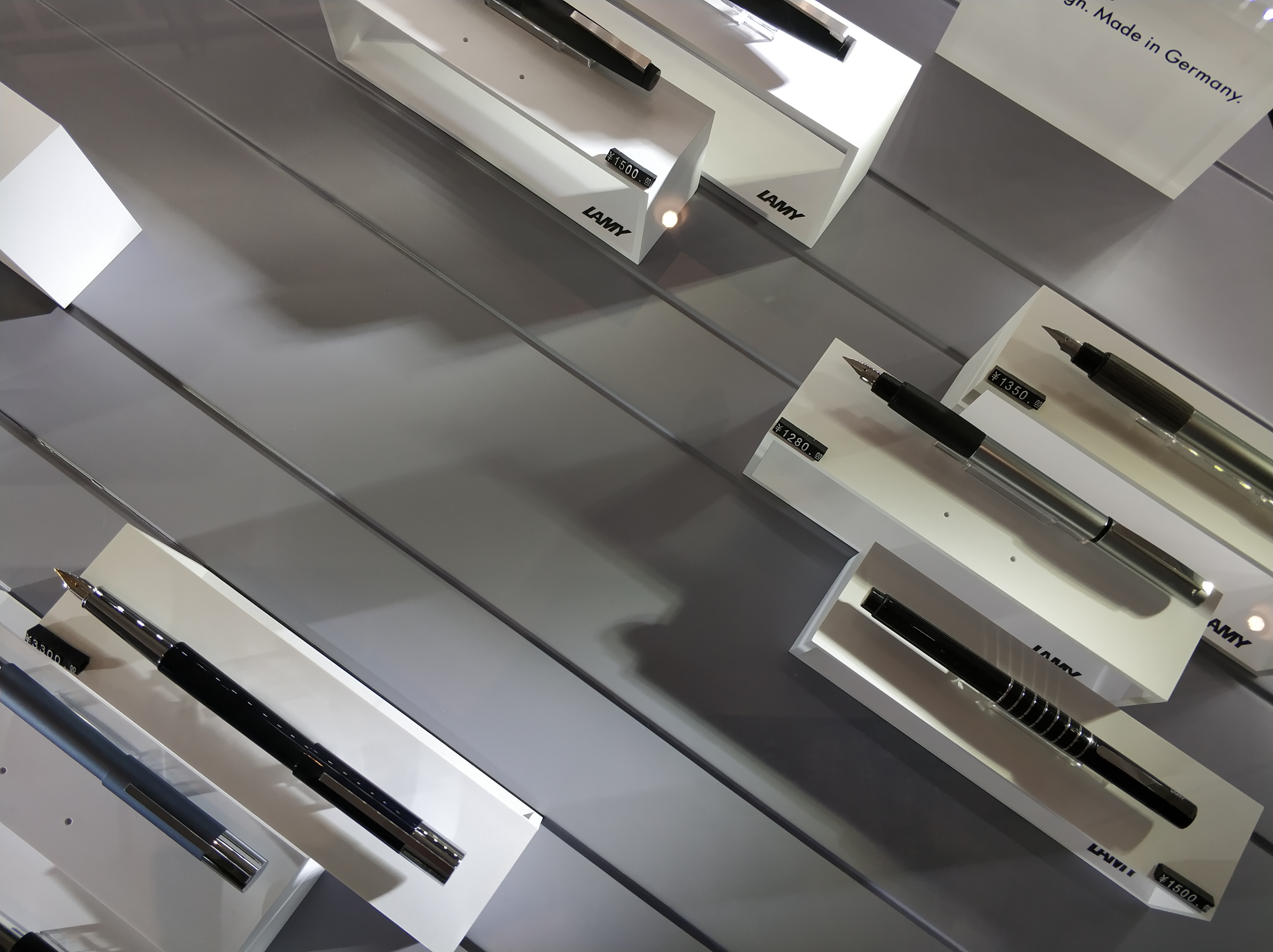 凌美2000价格700多是正品吗,英雄价格行情