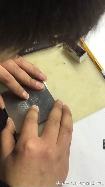 iphone6s内存太满导致无限白苹果,iphone6s内存不足无法开机