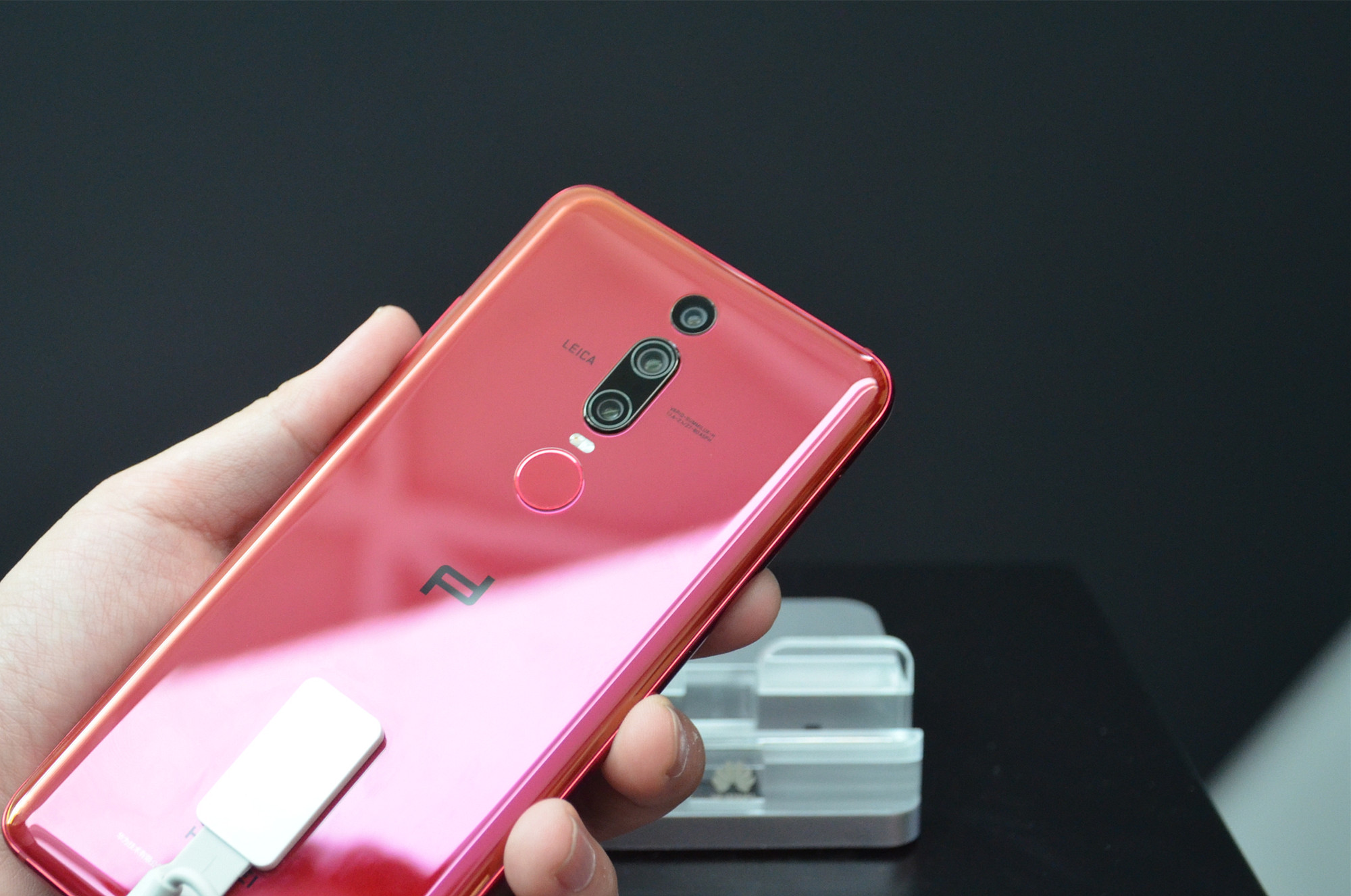 华为mate40pro和华为maters保时捷,华为mate40pro和maters保时捷