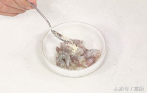 菠菜虾面的做法大全家常菜,虾仁菠菜面辅食1岁宝宝