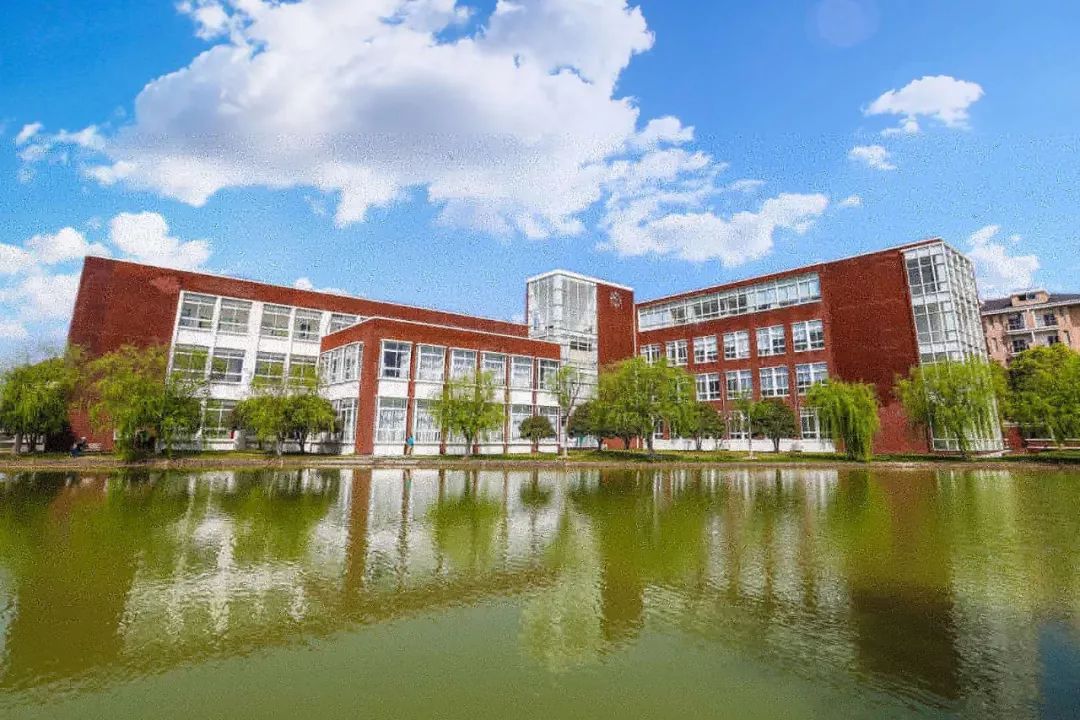 藏在松江叶榭镇里的这所大学，实力越来越厉害了！