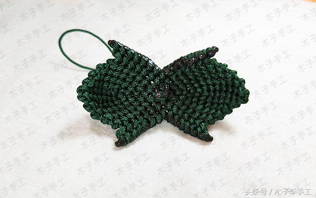 你的手机挂饰还在买？妹子自己在家做挂饰，超漂亮