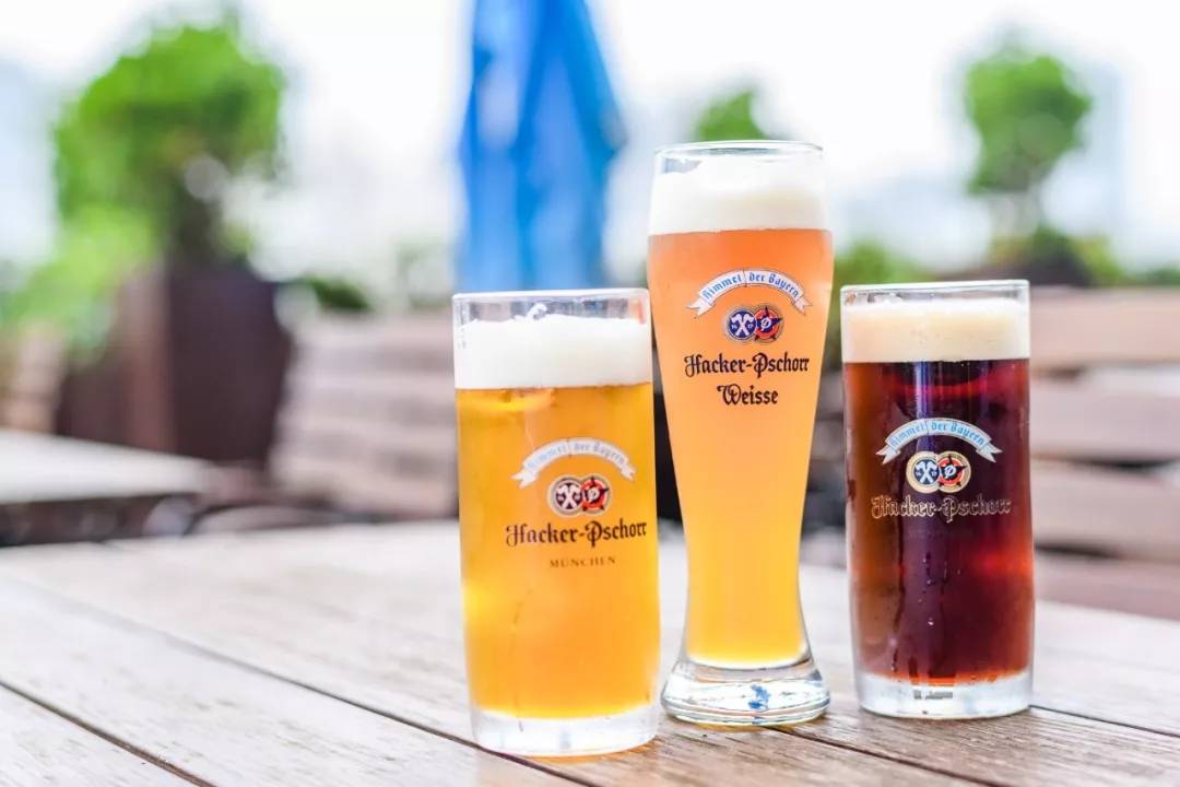 世界杯看球攻略图,又能看世界杯又能喝酒的地方