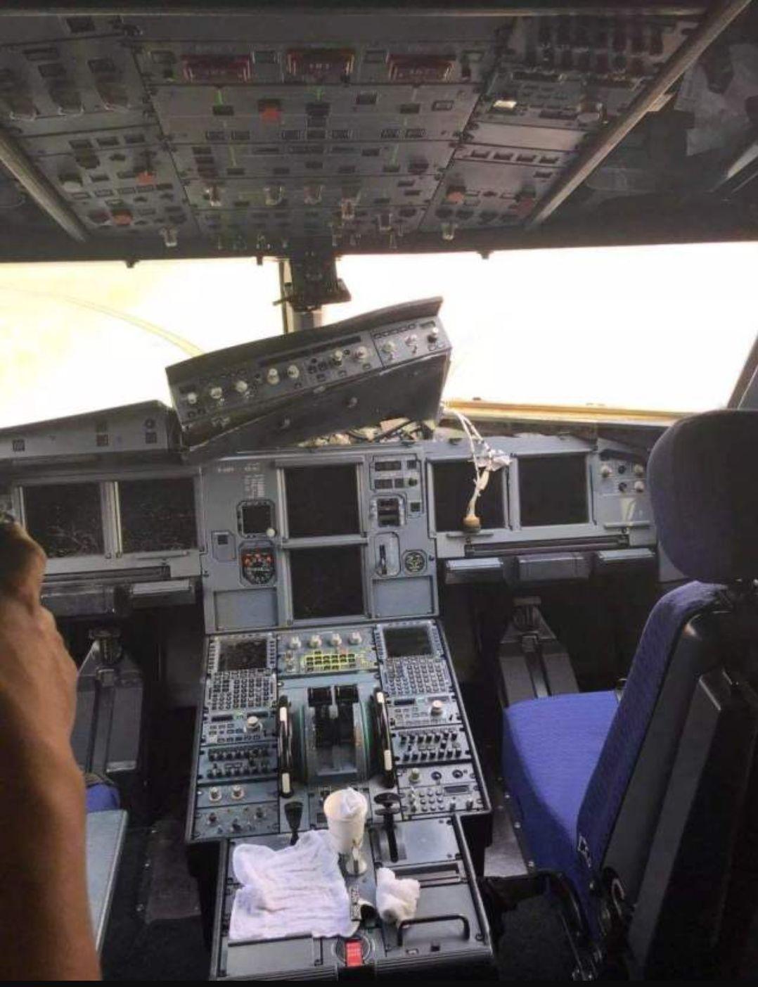 川航机长刘传健事迹简介,川航英雄机长刘传健完整对话