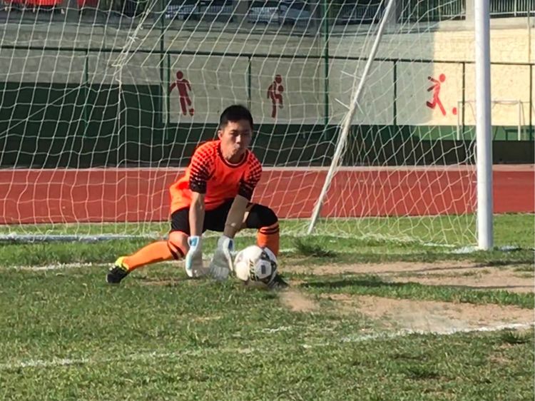 「“忠诚杯”足球赛」一球惜败虽败犹荣