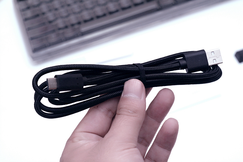 国货当自强，国产静音轴来了，分享小米杂货铺的一款静音机械键盘