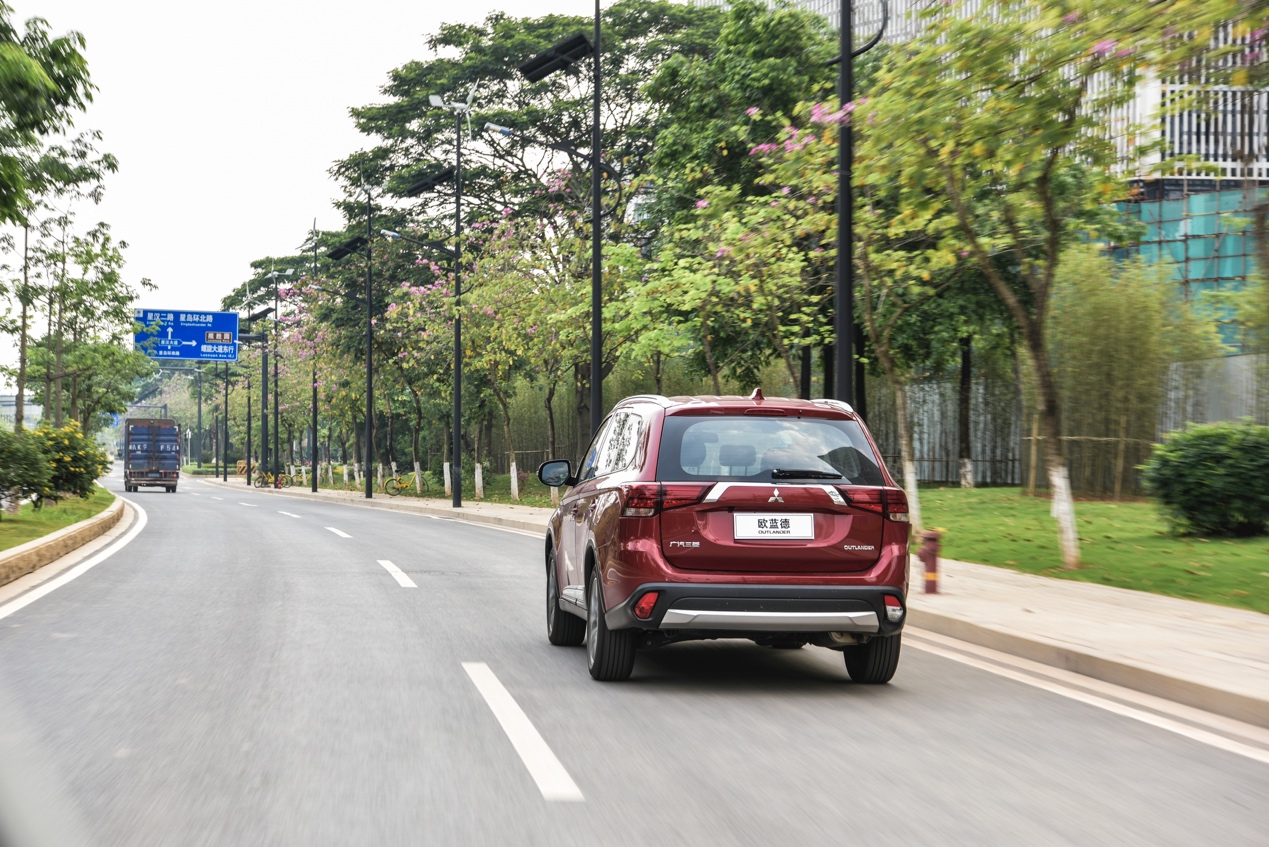 三菱欧蓝德2023款动力加速测试,欧蓝德动力界面