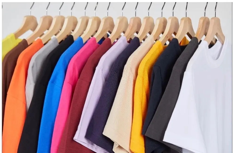 supreme白t恤有几种,15个颜色的衣服