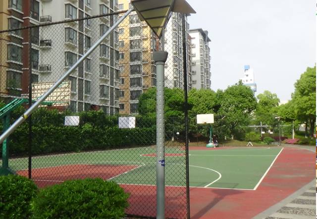 月租不到1500元公寓,没钱却租高端公寓