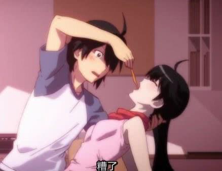 企鹅娘吐槽:你认为大叔和萝莉之间存在纯洁的爱情吗?