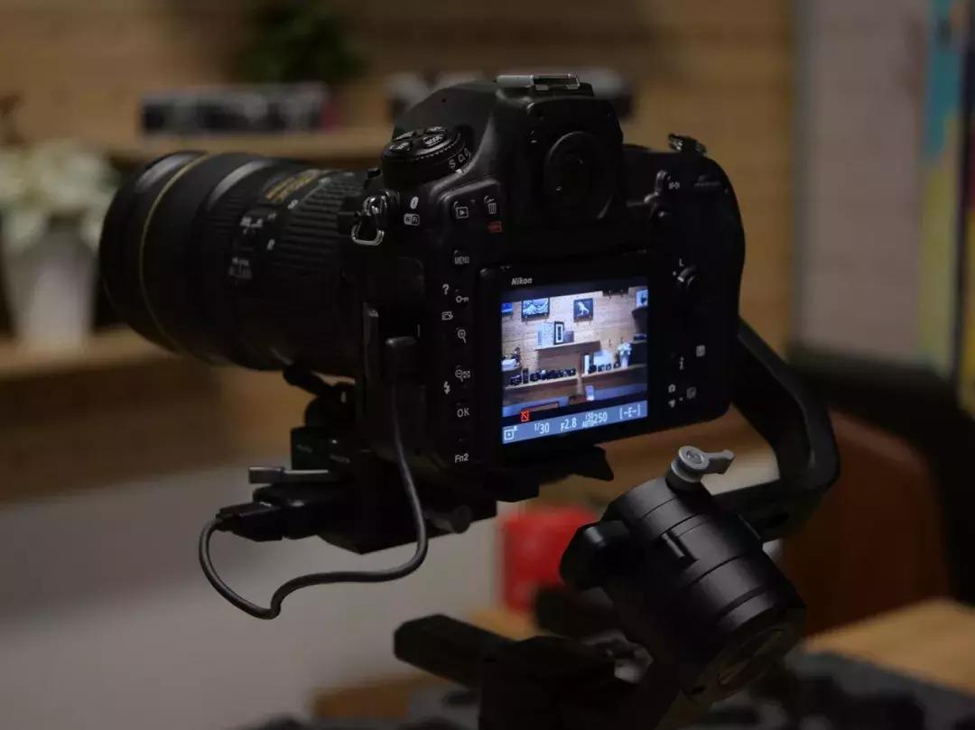 大疆如影s稳定器装箱,大疆如影s相机稳定器竖屏安装