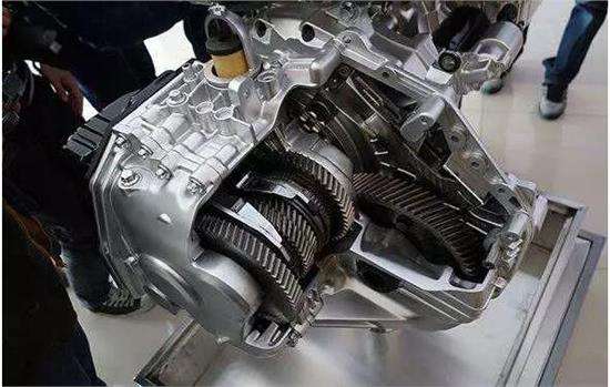 双离合才是开起来最爽的,双离合干式有什么区别