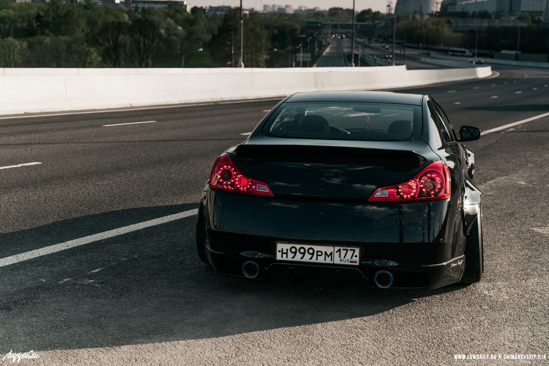 英菲尼迪g37小改,英菲尼迪g37升级高清屏幕