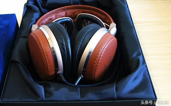 拜亚动力dt770pro和铁三角m50x哪个好,拜亚动力耳机听歌哪一款好用