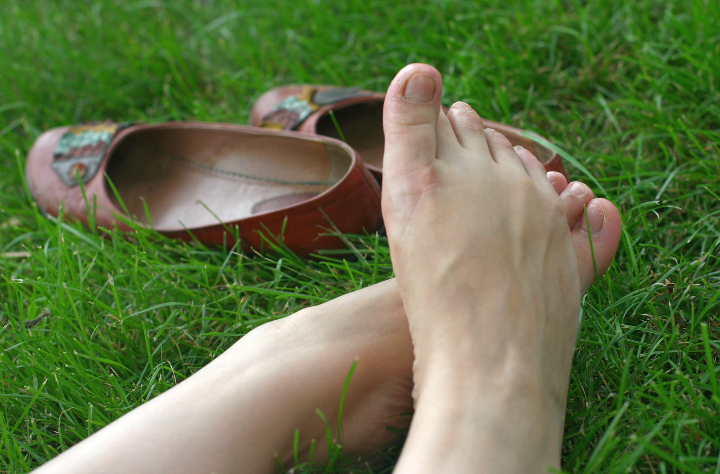 脚气特别痒用什么药能根治,脚气真菌感染怎么越治越厉害