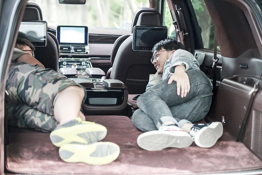 全新林肯领航员试驾视频,全尺寸suv课代表试驾林肯领航员