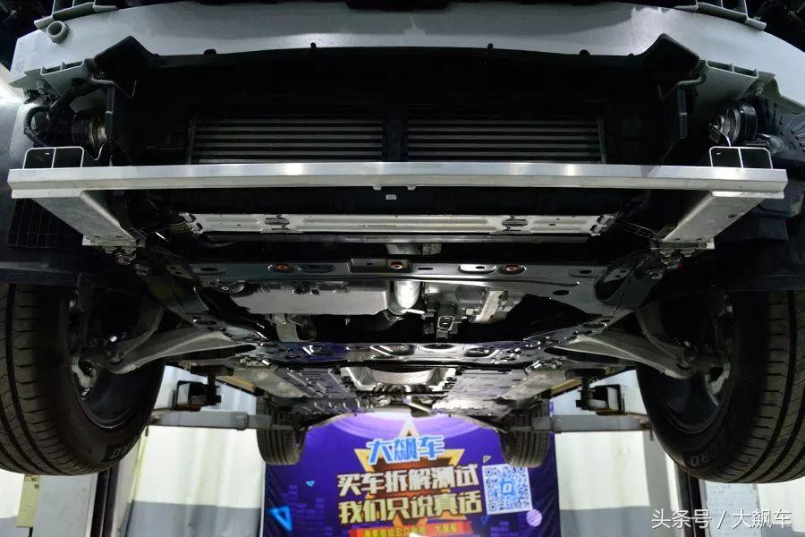 前悬铝合金,前悬双叉臂和五连杆