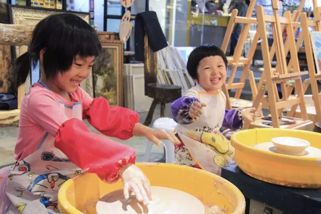 中国第一人！他痴迷寺庙，为1000座寺庙画像