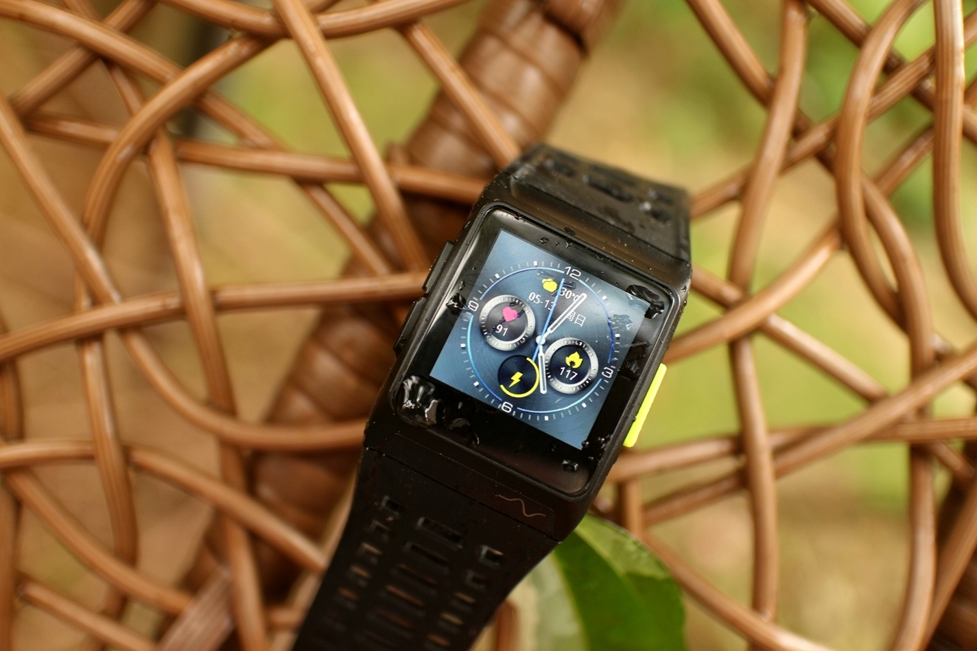 埃微p1智能运动手表,埃微智能运动手表p1换表带