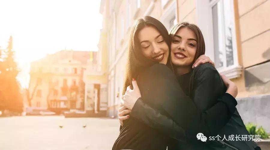 从卷发变成直发,自来卷爆炸发型教程