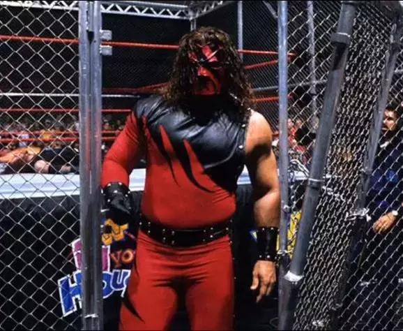 wwe罗曼雷恩斯的防弹衣,wwe美国职业摔角罗曼穿短袖