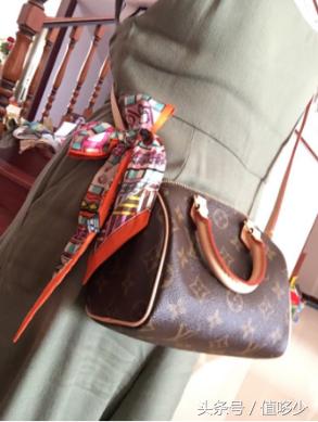 包包肩带太短孔太小,包包肩带太长不损伤皮质