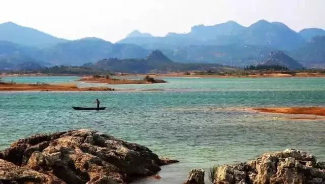 宝鸡到昆明的机票多少钱,宝鸡到昆明火车硬卧多少钱