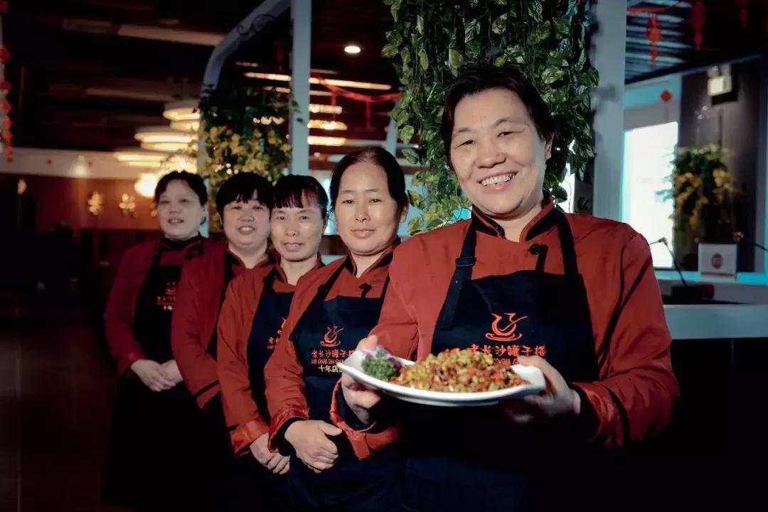 曾经的郑州人民路,曾经这条街是多么热闹