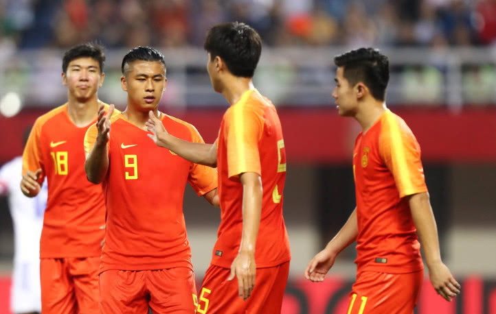 张玉宁狂奔20米破门王者归来下一站回归中超乃最佳选择