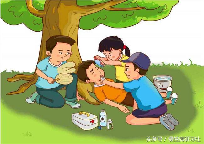 中暑了怎么办夏季中暑的急救方法,在烈日炎炎下防止中暑应该喝什么
