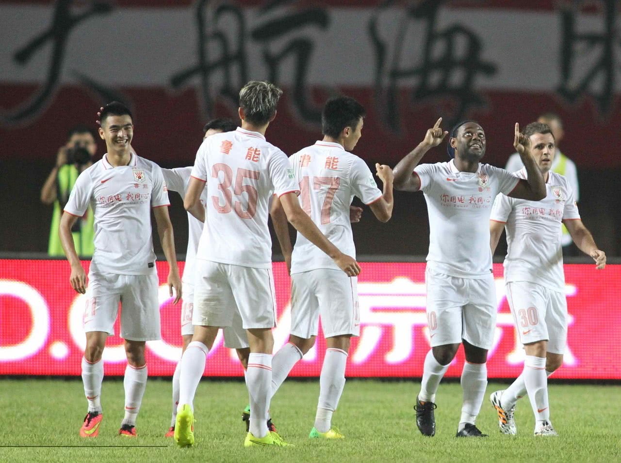 u23新政下的中国足球,u23新政有好处没有