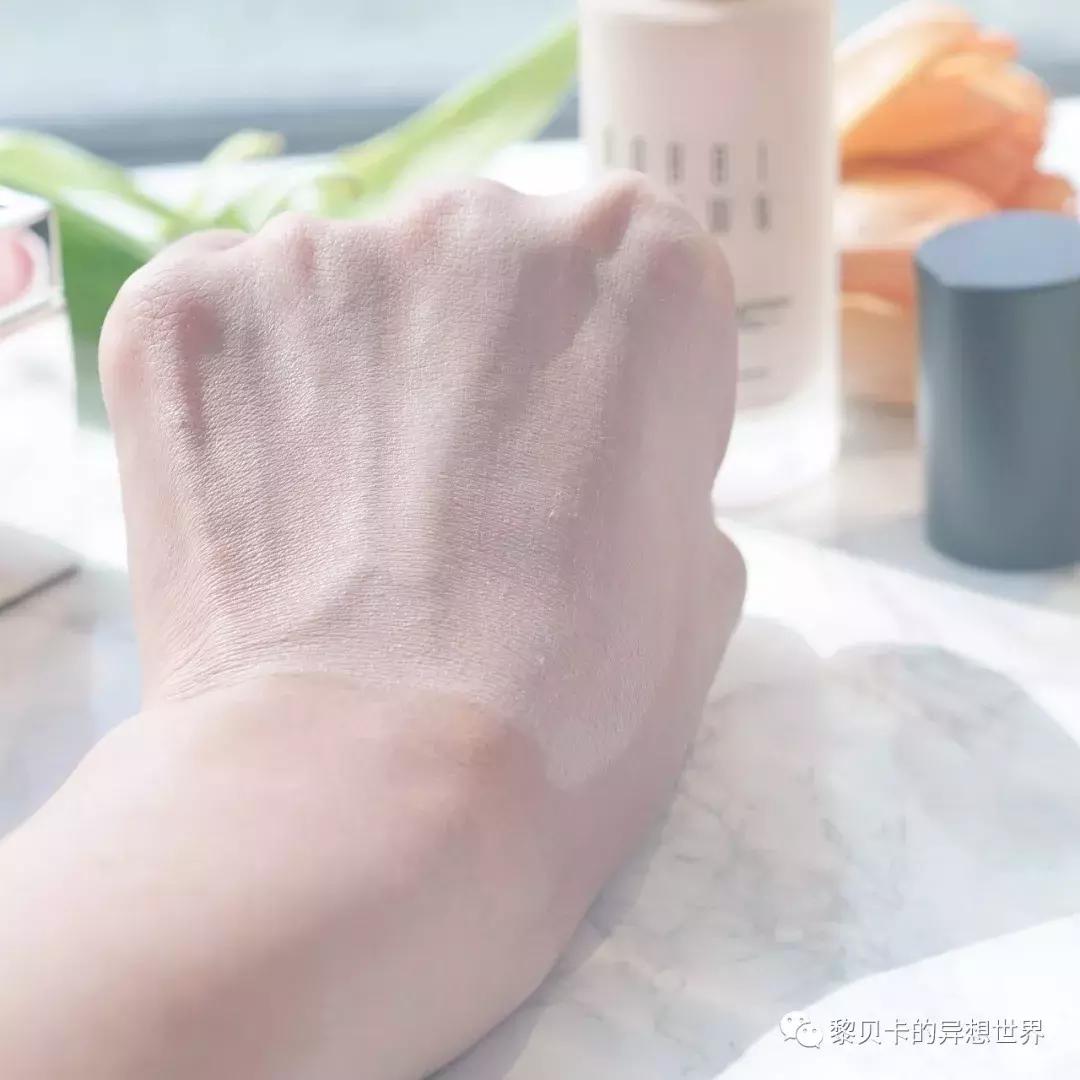 适合夏天用的粉底液遮瑕不脱妆,夏天脸部容易出汗适合哪个粉底液