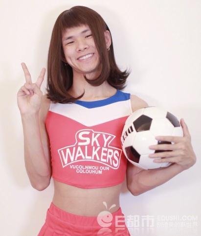 艾克里里宣传照,艾克里里女生