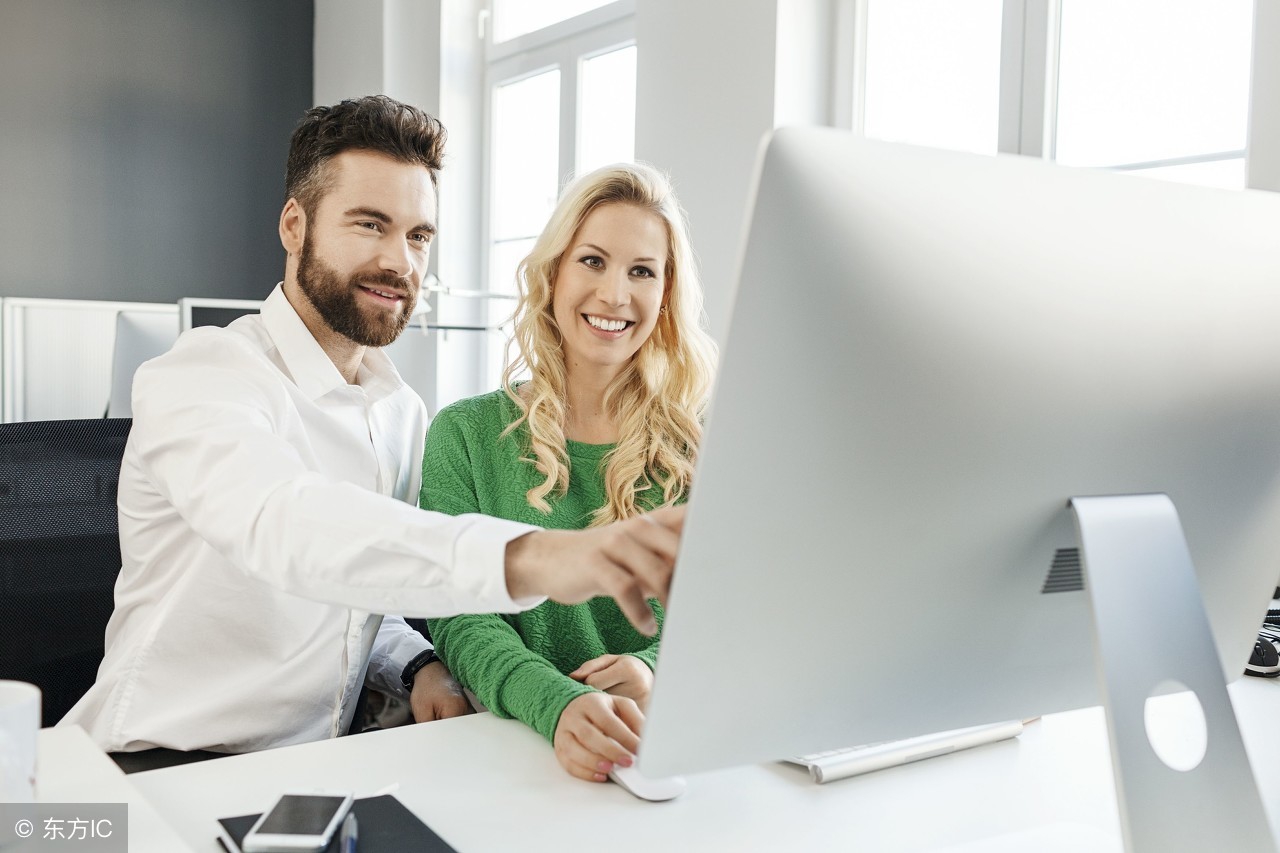 看上女员工了怎么办,看上朋友的女生同事怎么追