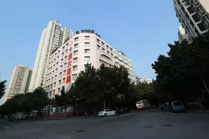 大咖加盟｜朱怀文：在复大医院建立耳鼻咽喉科