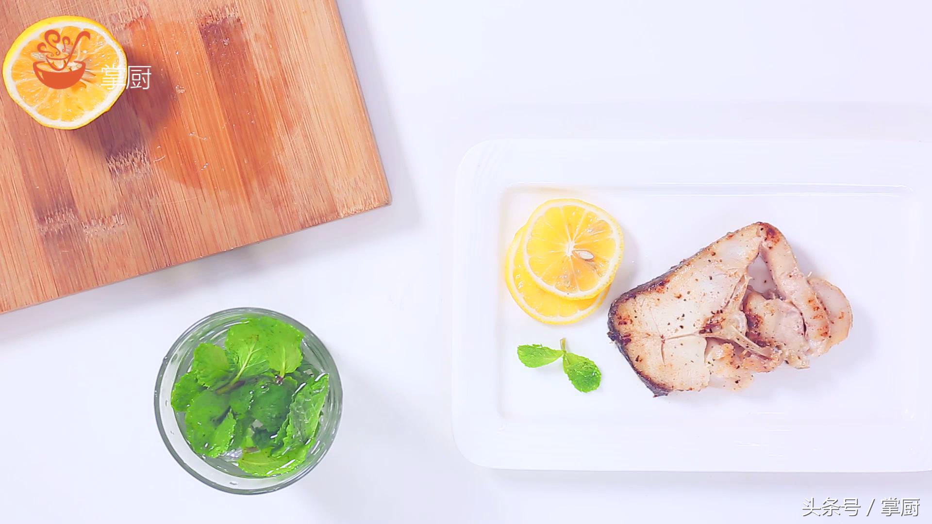 外酥里嫩香煎深海鱼,外脆里嫩的鳕鱼