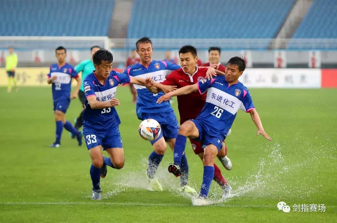 「图集」雨中狂胜！“雨神”淄博星期天5:0沈阳东进联赛首次连胜