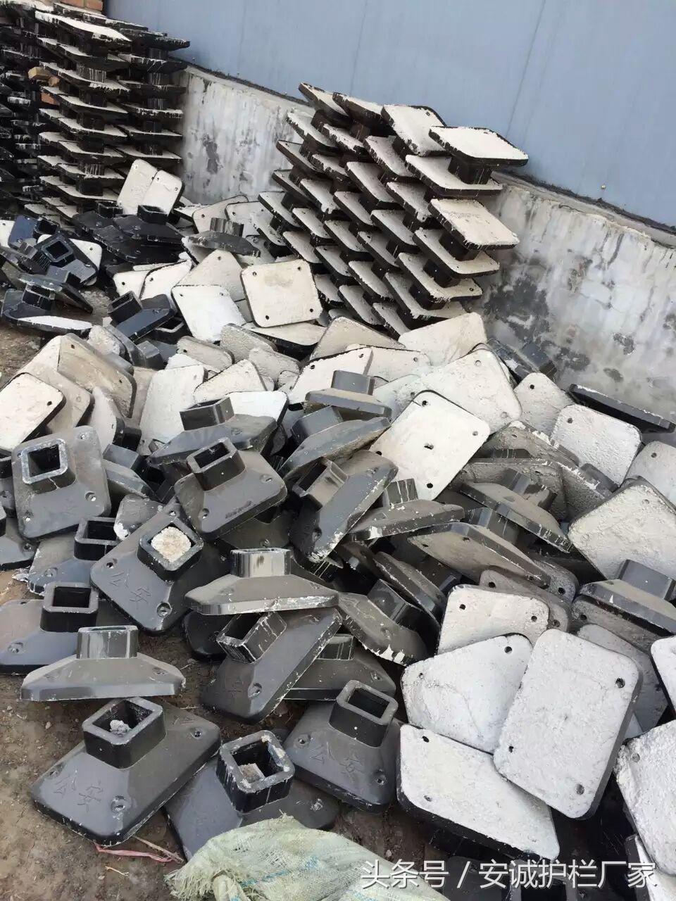 怎么选择护栏厂家渠道,如何选择特色的基坑护栏工厂