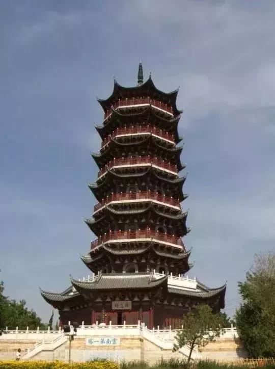 昆明国庆假期自驾游攻略,五一昆明最适合去的地方