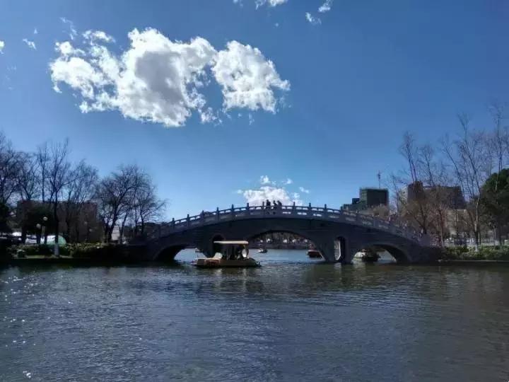 昆明国庆假期自驾游攻略,五一昆明最适合去的地方