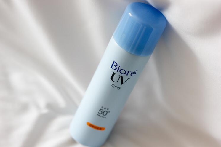 脱发是怎么回事脱发的原因有哪些,女性脱发连根一起掉严重10个原因