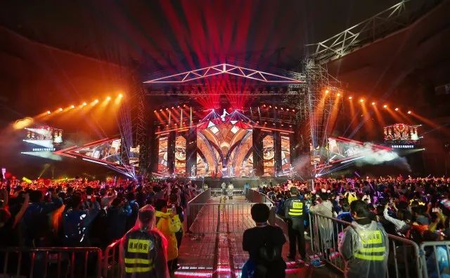 萧敬腾世界巡回演唱会台北站全程,萧敬腾2019娱乐先生演唱会