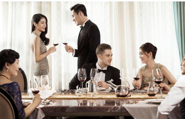 找了一个漂亮的女朋友，心里害怕守不住，如何做才能够守住女友？