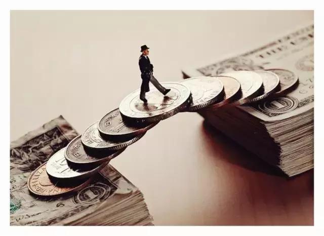 做微商如何让自己有效的赚钱,在家里可以做什么微商可以赚钱