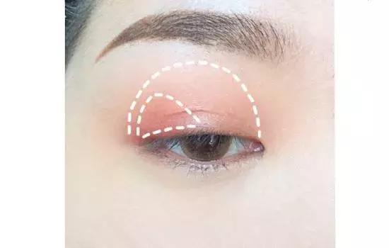 眼影画法新手易学日常妆,新手眼影画法教程日常妆