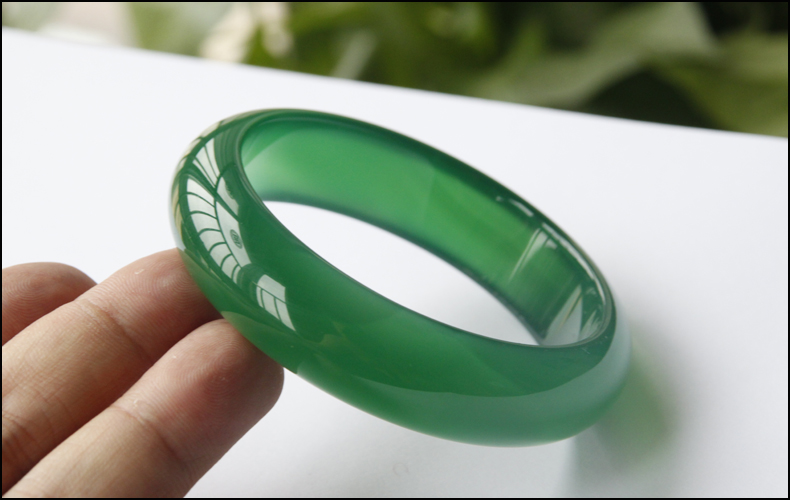 29.18克玉髓价值多少钱,涨知识翡翠原石的分类