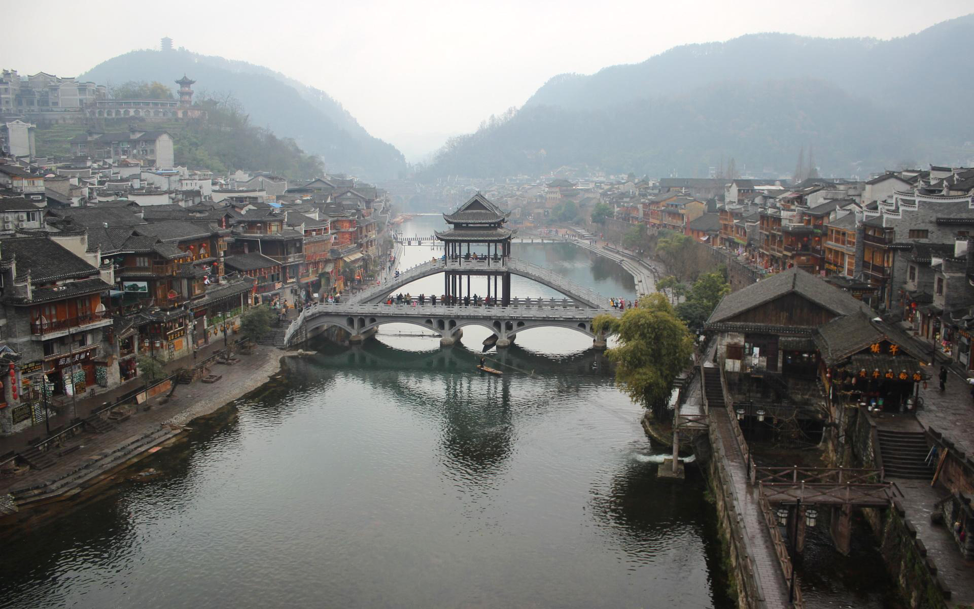 凤凰古城旅游攻略最新,凤凰古城详细旅游攻略