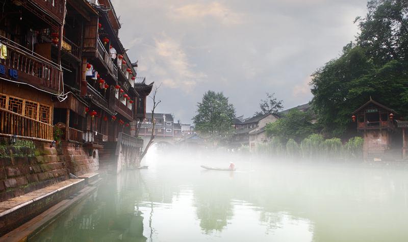 凤凰古城旅游攻略最新,凤凰古城详细旅游攻略